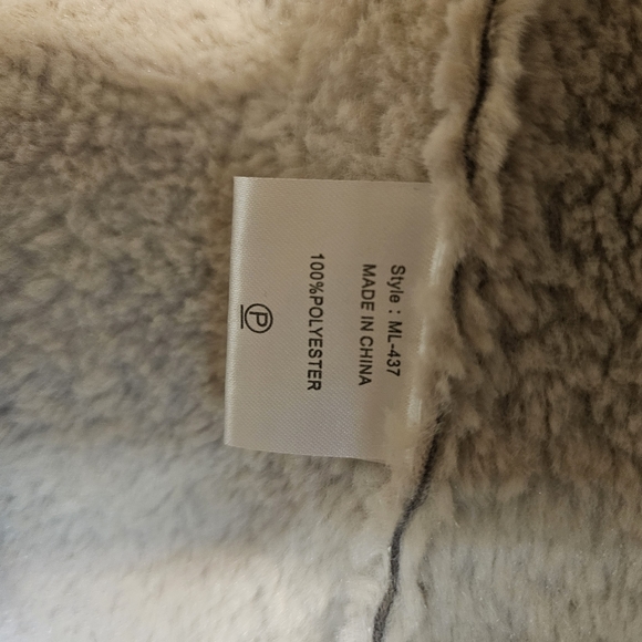 Madison and Lola faux suede and sherpa vest - Picture 4 of 5